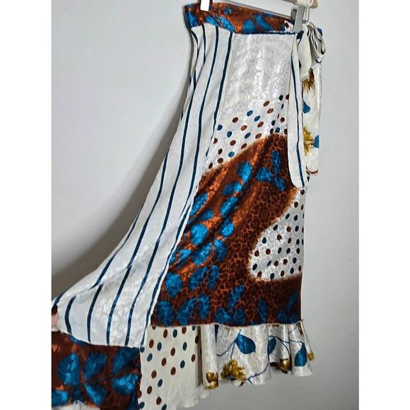 Bellissima Fashion Silk Wrap Skirt Size Large Boho Artsy - Picture 2 of 7